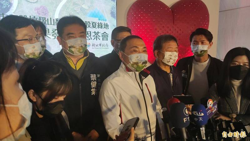 新北市長侯友宜出席五股垃圾山翻轉為五股夏綠地成果發表感恩茶會，致詞時強調「人生不是為選票而活，而是為做事的價值來努力」。（記者林欣漢攝）