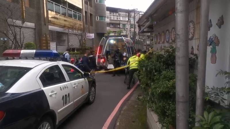 嫌犯陳志明大腿中1槍送醫,經診治已無大礙。(記者徐聖倫翻攝) 嫌犯陳志明大腿中1槍送醫,經診治已無大礙。(記者徐聖倫翻攝)