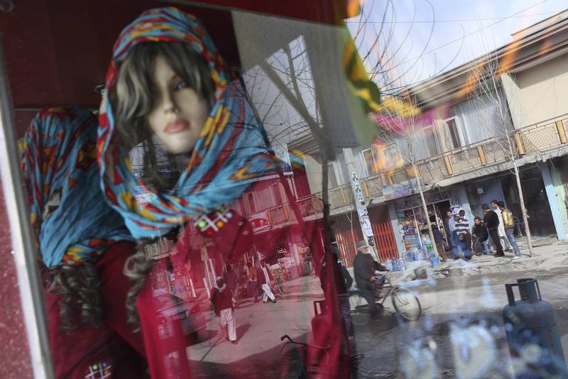 阿富汗神学士地方政府下令要求所有商家，将店内假人模特儿的头颅移除，以免民众「偶像崇拜」。图为阿富汗商店内假人模特儿。（路透）(photo:LTN)