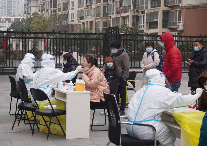 中國武漢肺炎本土疫情延燒至河南、浙江等地，禹州市宣布封城、鄭州市展開全員核酸檢測。（路透）