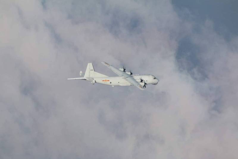 國防部發布今天擾台的共軍「運8」反潛機同型機照片。（國防部提供）