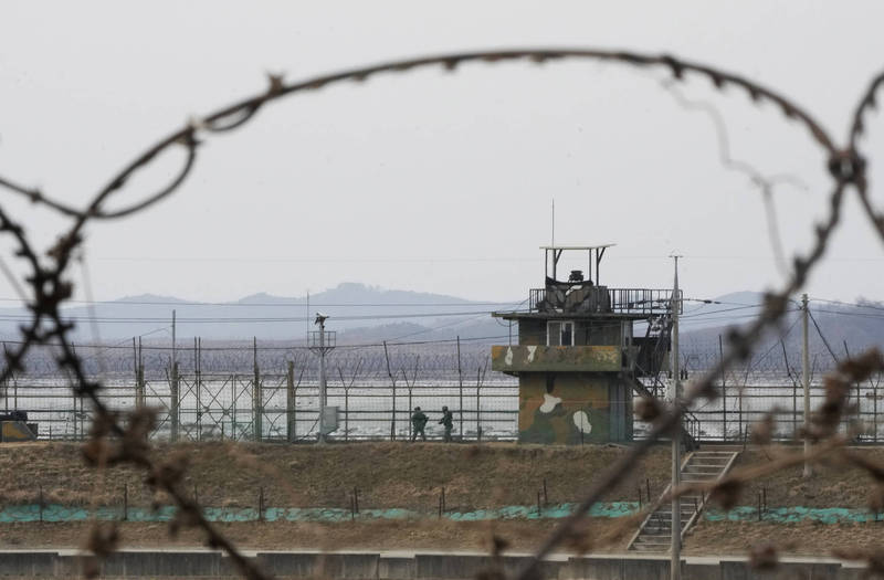 一名南韩脱北者近日翻过边境，在南韩军方未察觉情况下重返北韩。（美联社）(photo:LTN)