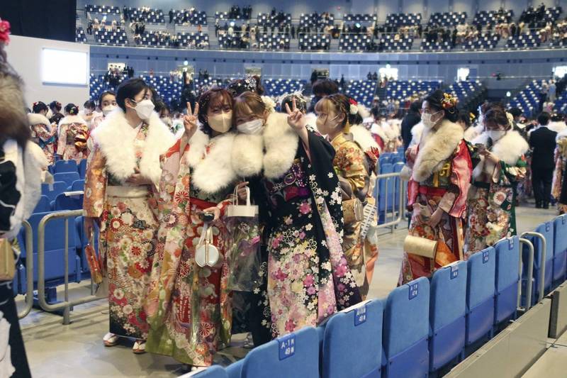 横滨是日本最多人欢度成人式的地方，一共有3.6万名20岁年轻男女。（美联社）(photo:LTN)