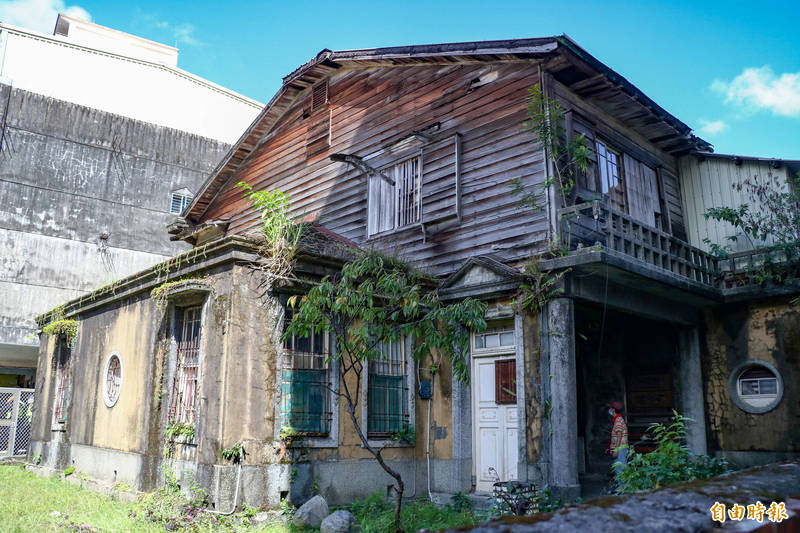 宜蘭市陳土金醫師宅，原要拆解後異地重建，被提報列為歷史建築，現文化局列冊追蹤。（記者蔡昀容攝）