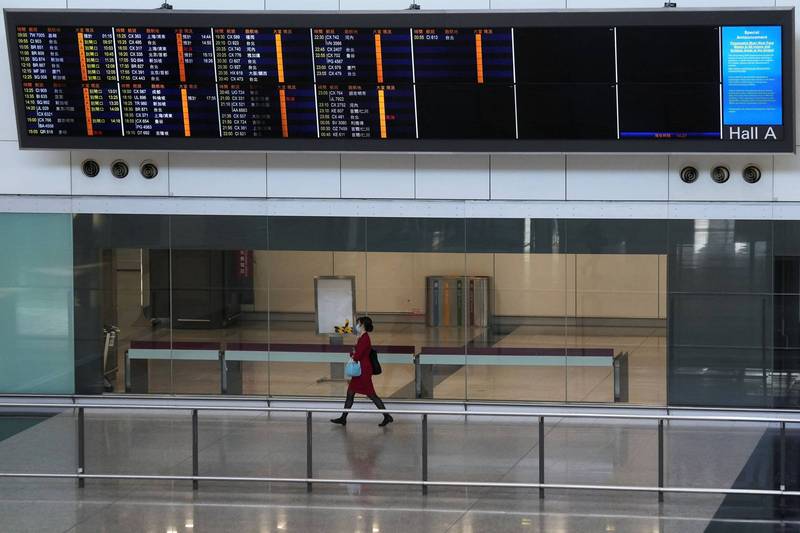 香港國際機場宣布，1月16日至2月15日期間，暫停來自153個高風險國家或地區的旅客轉機。（路透）
