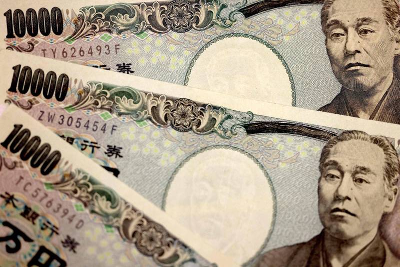 日本神社呼籲民眾香油錢改用紙鈔。（法新社）
