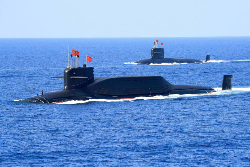 川島真表示，中國今年可能會在中國南海挑起爭端，不過台灣「不會出現緊急狀況」。圖為中國094型戰略導彈核潛艇在南海上的軍事展演。（路透）