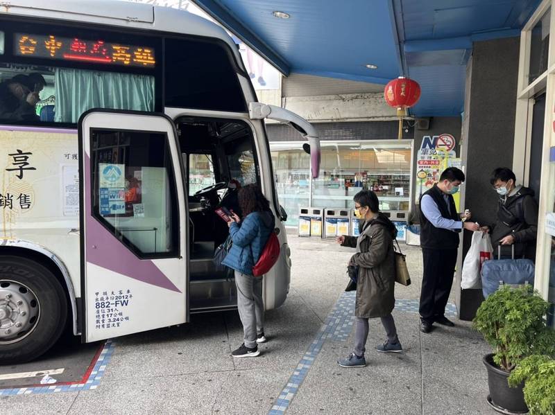 台中區監理所宣布公路及國道客運即日起禁止飲食。（圖由台中區監理所提供）