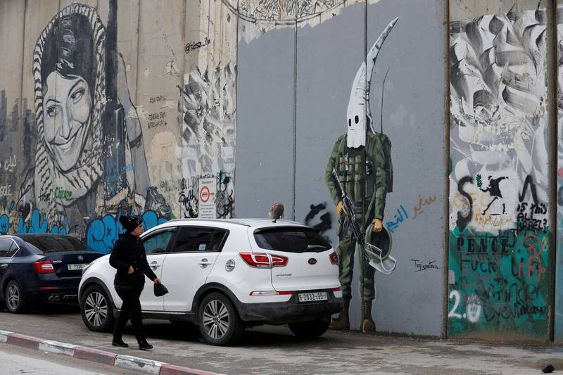 国际特赦组织发出声明，斥责以色列在法律、政策及作为上对巴勒斯坦人大搞「种族隔离」。以色列则回应说，报告扭曲，落入将以色列妖魔化的圈套。图为以色列西岸佔领区围墙一隅。（路透）(photo:LTN)