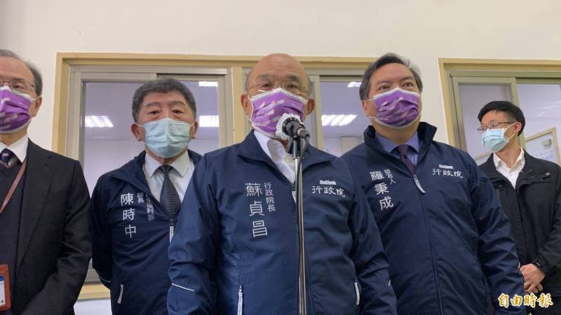 行政院長蘇貞昌今赴桃園原能會核研所視察「食品放射性檢測樣品計測實驗室」檢測作業，強調政府對於福食的把關非常嚴格，民眾可以放心。（記者許倬勛攝）