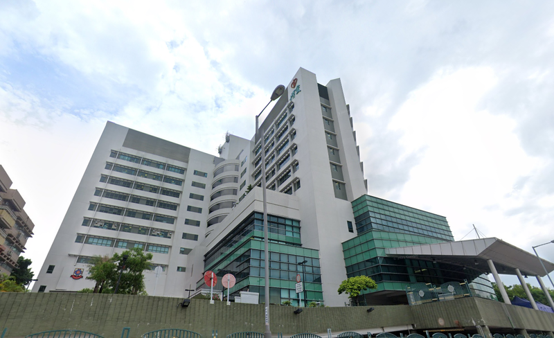 11日凌晨香港1名4岁男童在家中呕吐后昏迷，被送往香港博爱医院急诊室抢救仍宣告不治，其分泌物检出武汉肺炎病毒。图为香港博爱医院。（翻摄Google Map）(photo:LTN)