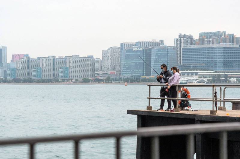去年访港旅客人次较疫情前大跌99.8%，港府透露，自疫情爆发后香港已有100间中小型旅行社倒闭。（彭博）(photo:LTN)