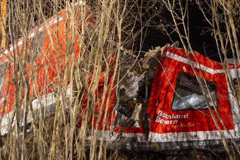 德国慕尼黑近郊发生火车对撞意外。（美联社）(photo:LTN)