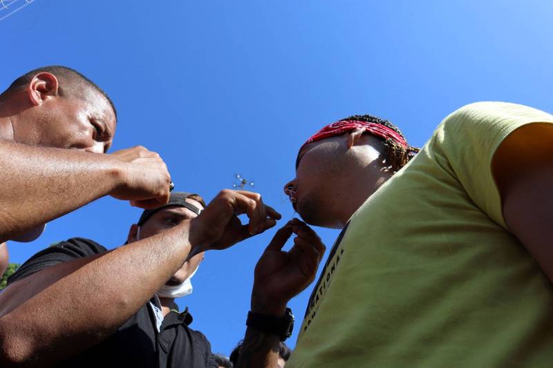 美墨边境移民问题未解，10几名墨西哥南部边境的移民近日以「缝嘴」的方式绝食抗议。（路透）(photo:LTN)