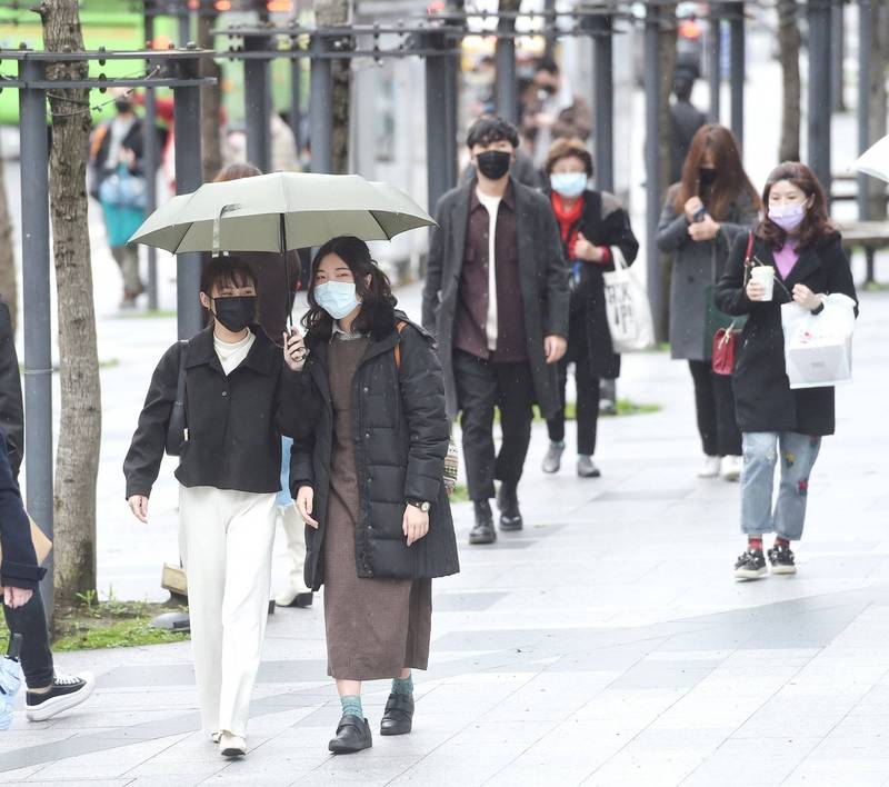 台南以北及宜蘭今天整天偏濕冷，高溫僅約15至18度。（資料照）