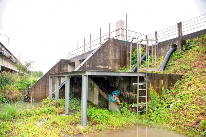 宜蘭縣政府將在員山鄉溪洲路，興建移動式抽水機機房，以確保人民財產安全。（宜蘭縣政府提供）