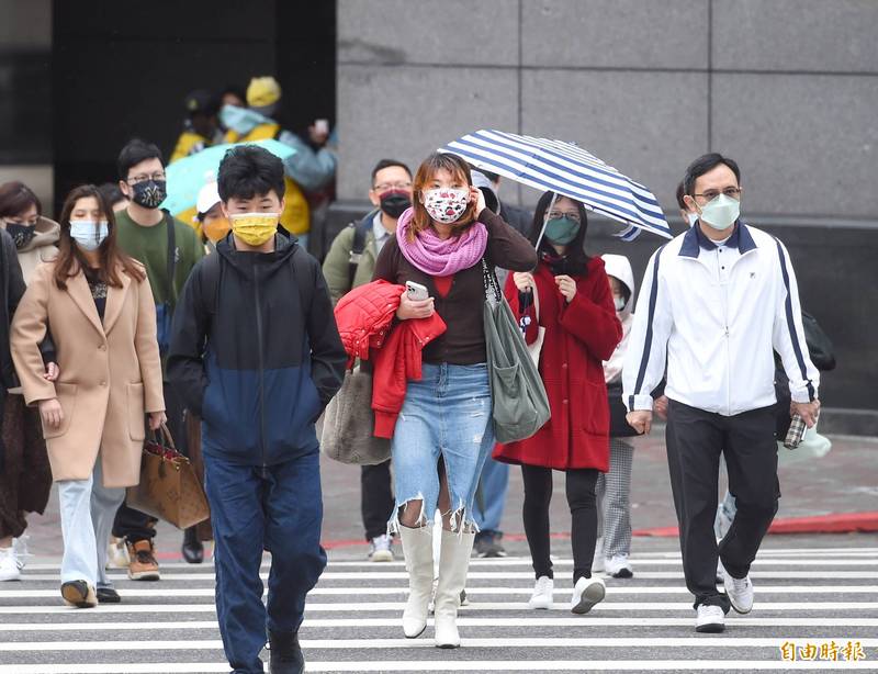 明（26）日冷空氣減弱，各地白天高溫可達20度以上，東北地區有短暫降雨機率，中南部日夜溫差較大。（資料照）