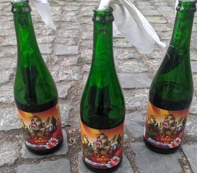 烏克蘭利沃夫真相啤酒釀製廠Pravda Brewery已經停業，轉而製造汽油彈（Molotov cocktails）。（擷取自推特）