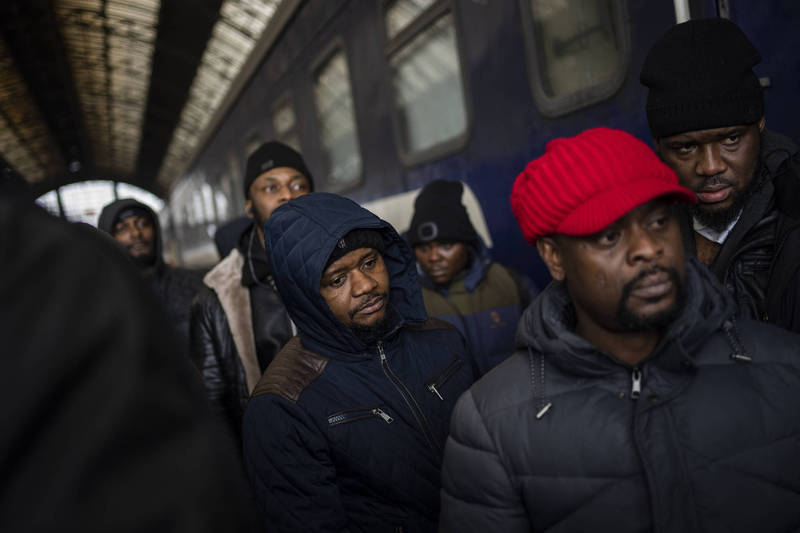 大批非裔人士逃离乌克兰。（美联社）(photo:LTN)