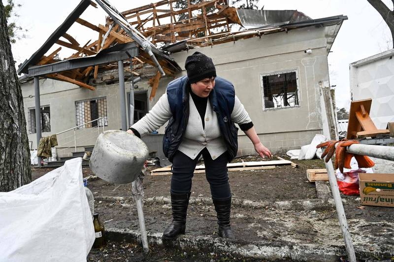 俄军1日砲击乌克兰首都基辅附近城镇罗伐利的一处检查哨，导致建筑物毁损。（法新社）(photo:LTN)