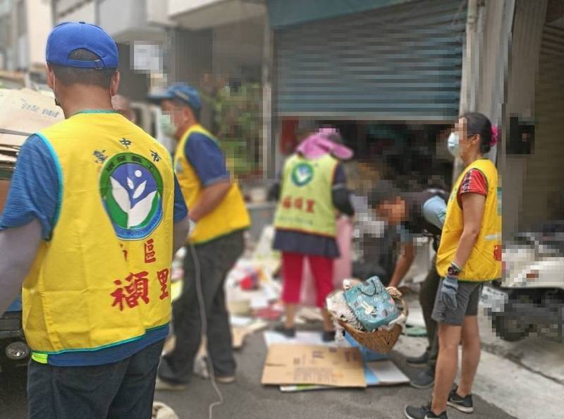 大樓6死大火殷鑑，中市議員促訂屯物房自治條例規範公安。（圖：羅廷瑋提供）