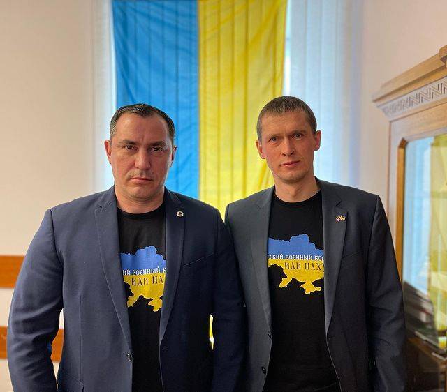拉脱维亚国会议员朱拉斯（右）已前往乌克兰，加入乌克兰志愿军对抗俄军。（撷取自Instagram帐户jurisjurass）(photo:LTN)