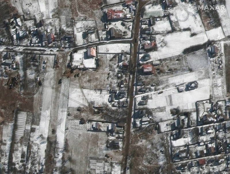 美国太空科技公司10日所公布的卫星照片显示，俄国军车目前位于距离乌国首都基辅西北方约27公里的奥泽拉（Ozera）镇，俄军已分散并重新部署。（欧新社）(photo:LTN)