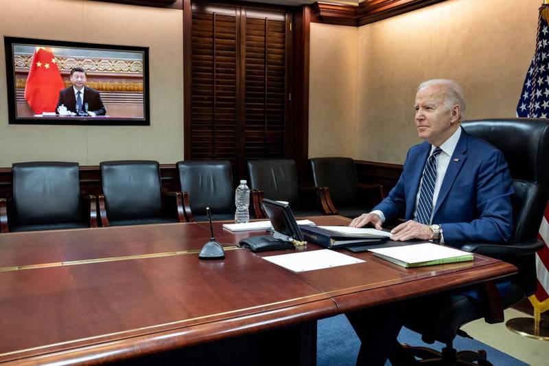 美國總統拜登今天與中國領導人習近平視訊會談，討論俄羅斯入侵烏克蘭的情勢，拜登也強調對台政策不變。（法新社）