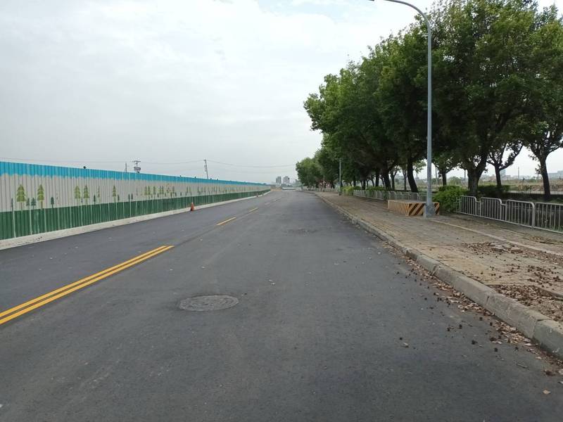 施工一年的永春東二路已完工，27日開放通行。（市府提供）