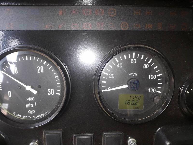 这辆卡车总里程数才跑了1140公里，下方「160.2」可能是单趟里程；几乎是刚出厂的新车。（图取自乌克兰武装部队总参谋部推特）(photo:LTN)