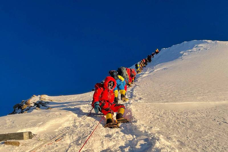 去年5月攀登圣母峰的多名登山家。（法新社）(photo:LTN)