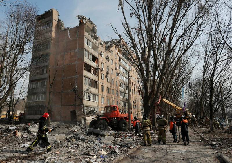 頓內茨克遭俄軍砲轟的住宅。（路透）