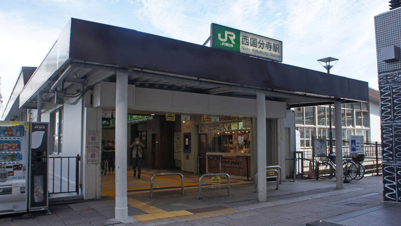 日本首例！ 車站月台上開診所 全年無休不必等