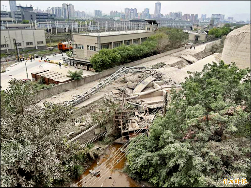 高雄市長陳其邁昨天要求對東南水泥集團及炯德營造，在高雄市共七處營建工地執行聯合專案稽查。（資料照，記者李惠洲攝）