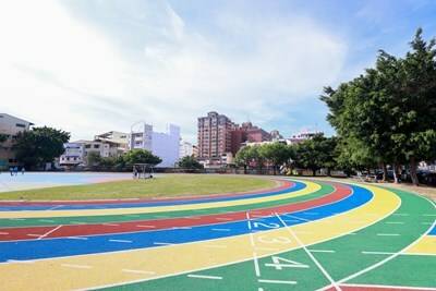 疫情升溫中市拚守住校園，已先暫停校園開放，目前無學校停課，暫不調整停課標準。（圖：市府提供）