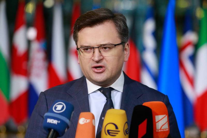 烏克蘭外交部長庫列巴7日出席在比利時布魯塞爾舉行、為期2天的外長會議，他疾呼，盼北約更多的軍援。（歐新社）