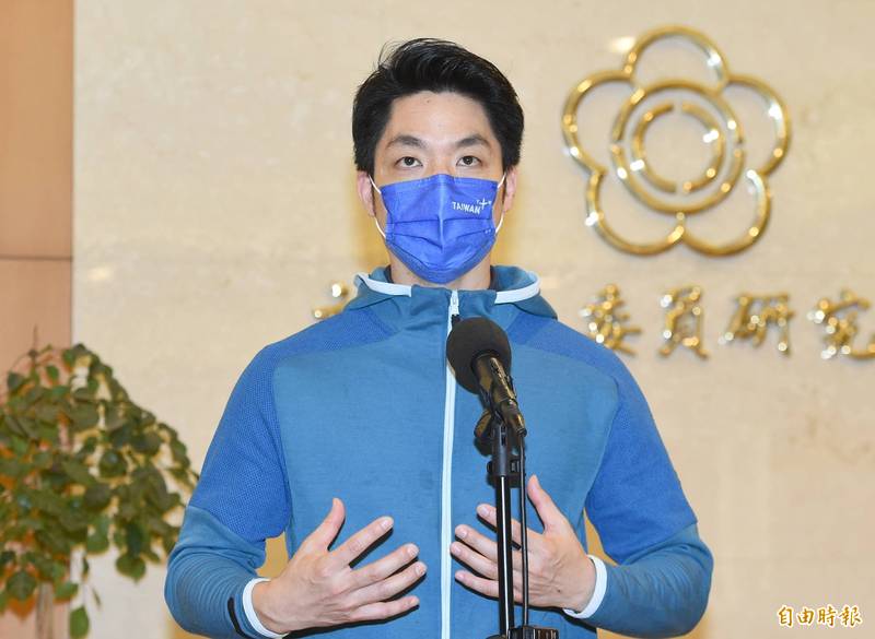國民黨立委蔣萬安對被看好能參選台北市長的衛福部長陳時中喊話，現在應先做好防疫，不該在這時討論任何選舉的事情。（記者廖振輝攝）