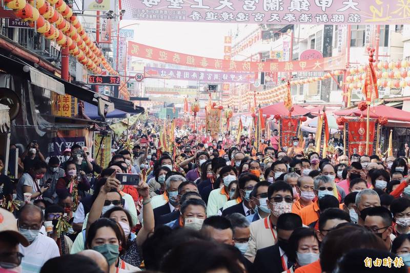 嘉義新港奉天宮大甲媽祖「祝壽大典」循古禮進行，莊嚴隆重。（記者蔡宗勳攝）