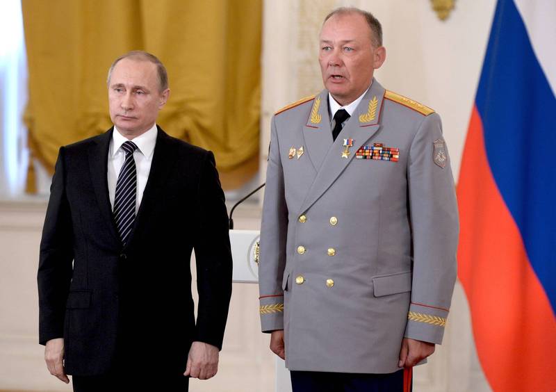 俄将领德沃尔尼科夫（Alexander Dvornikov，右）出任侵乌行动总指挥。（美联社）(photo:LTN)