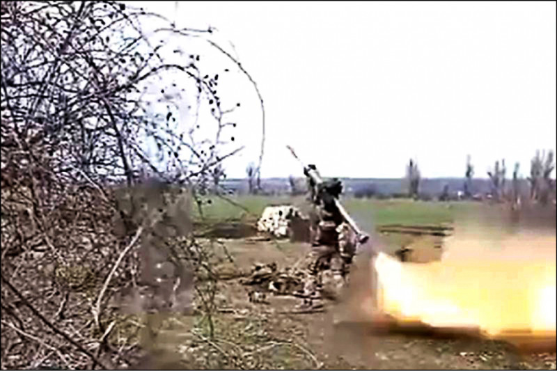 乌克兰军方公布以英国提供的「岩燕」（Martlet）轻型多功能飞弹（LMM），击落俄罗斯一架Orlan-10无人机。（取自推特）(photo:LTN)