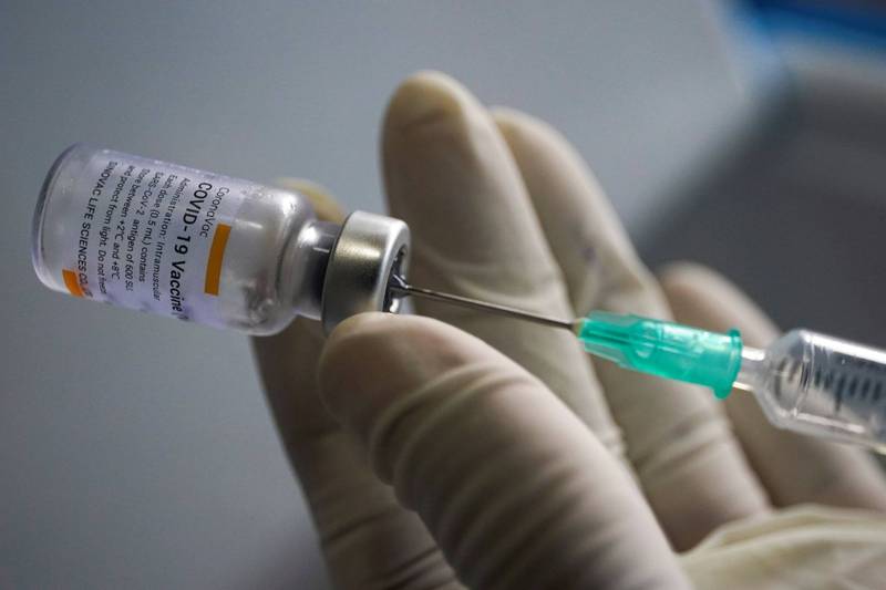 新加坡传染病专家小组本月12日发表一项研究，接种两剂科兴疫苗（见图）感染率是两剂BNT疫苗接种者的2.37倍，重症率则是高出了BNT疫苗的4.56倍。示意图。（路透）(photo:LTN)