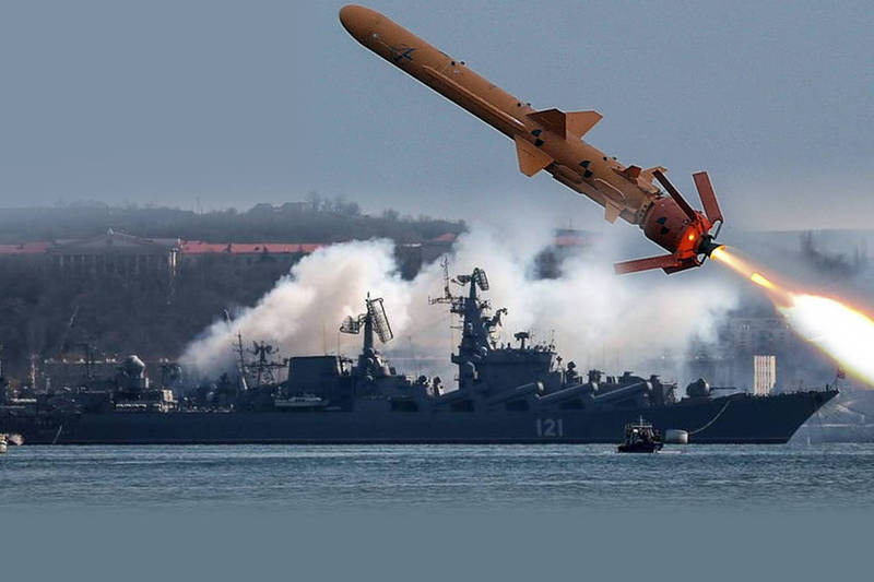 烏克蘭「海王星」反艦飛彈擊中俄軍黑海艦隊旗艦「莫斯科號」飛彈巡洋艦。（歐新社、美聯社，本報合成）