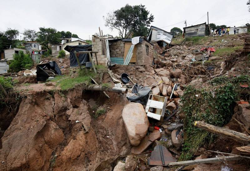 南非暴雨成災，造成的死亡人數已增至395人，仍有數十人失蹤。（法新社）