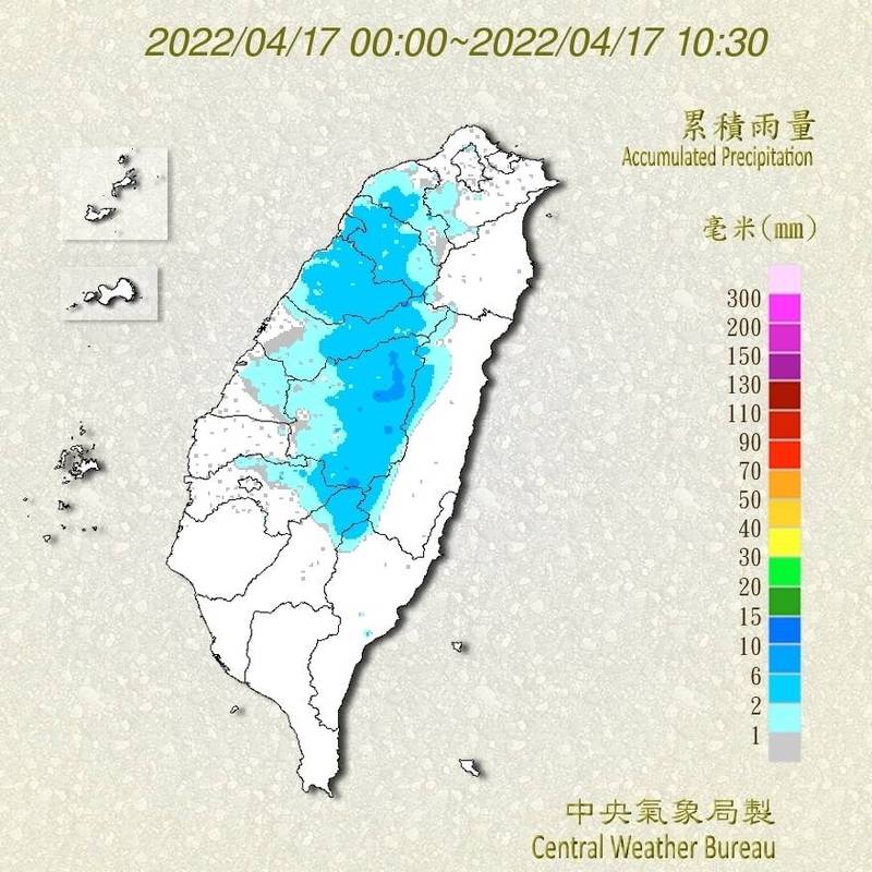 今天上半天台灣附近水氣增多，各地局部短暫雨。中央氣象局長鄭明典指出下雨的位置改變了，不再是東北季風的雨型，而是華南雲系東移帶來降雨。（圖由中央氣象局提供）