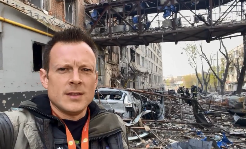 世界中央厨房执行长穆克（Nate Mook，图）表示，乌国东北哈尔科夫的合作餐厅遭俄军轰炸，造成4名员工受伤。（图撷自Nate Mook推特）(photo:LTN)