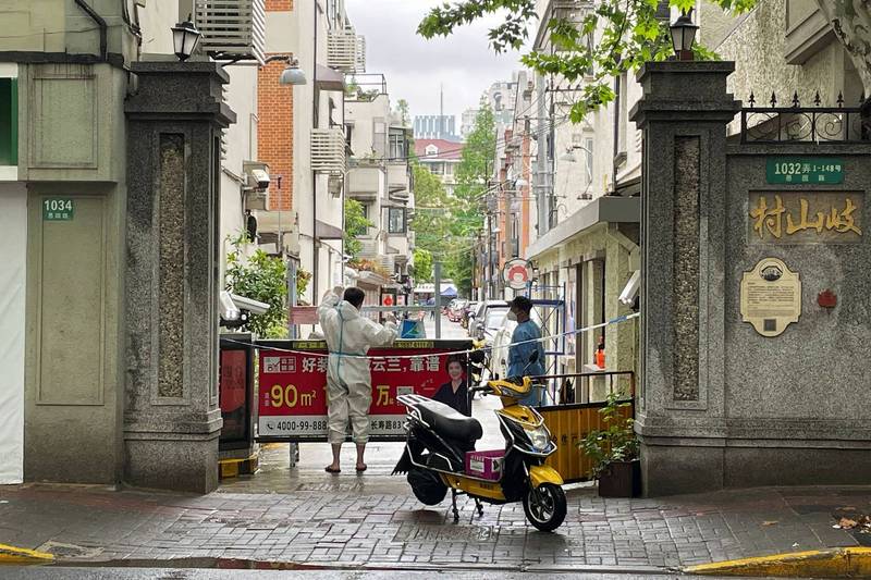 中国上海武汉肺炎疫情失控，偏激防疫手段扰民又害命，当地居民苦不堪言。图为上海一景。（路透）(photo:LTN)