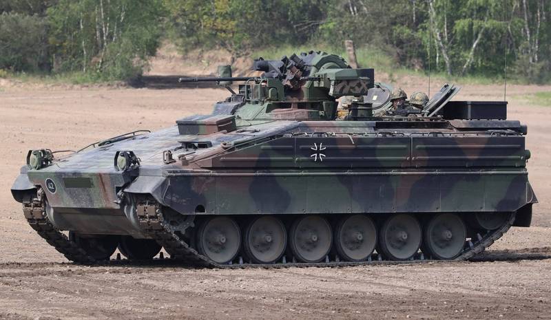 德國軍火商「萊茵金屬」向德國申請出售「貂鼠式」步兵戰車給烏克蘭，由於「貂鼠式」的彈藥由瑞士製造，瑞士明言「不會出口彈藥至戰區」，「貂鼠式」能否順利出售仍是未知數。（歐新社）