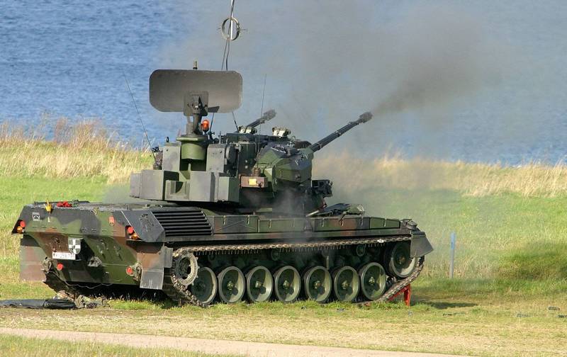 瑞士否決德國欲將「獵豹」機砲彈藥出口至烏克蘭的請求。圖為「獵豹」 防空戰車。（法新社）