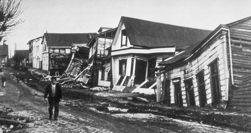 人類史上觀測記錄到規模最大的地震為發生在1960年的智利瓦爾迪維亞大地震，規模介於9.4到9.6之間。（圖擷自Wiki）