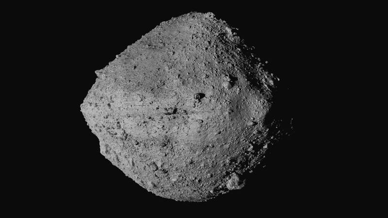 美國國家航空暨太空總署（NASA）表示，小行星「418135（2008 AG33）」明天上午將在約322萬公里外掠過地球，體積相當於紐約帝國大廈2倍。圖為小行星101955（asteroid Bennu），半徑262.5公尺。（美聯社資料照）
